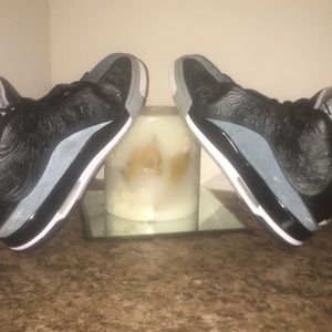 Black white n Matte hunter green Jordan's!!